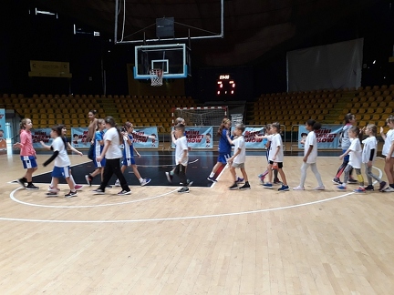 2018-11-21-minibasketshow-bratislava-14