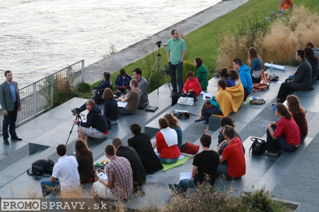 2012-09-06-toastmasters-meeting-open-eurovea-44.jpg