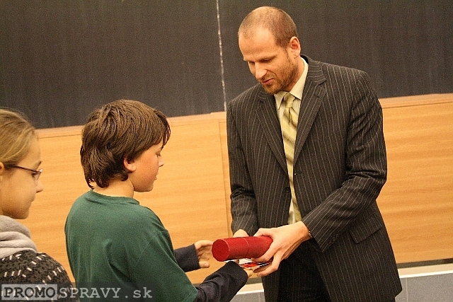 2012-11-08-10-festival-vedy-a-techniky-112.jpg